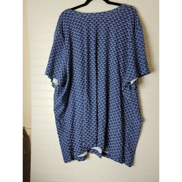 Women Within Blue With White Geometric Pattern Blouse - Picture 4 of 6